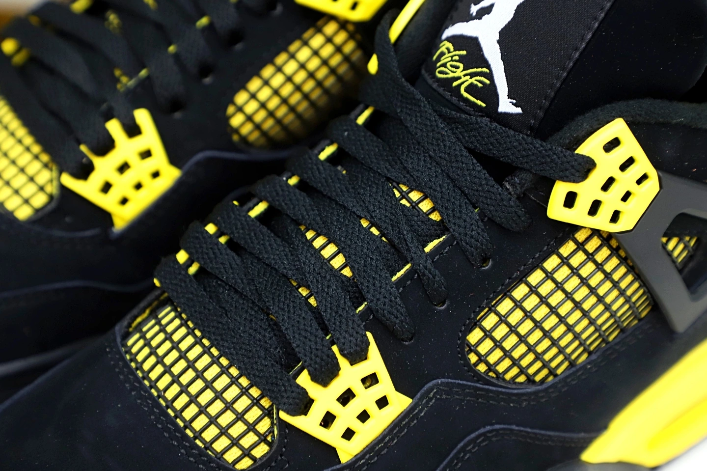 Air Jordan Jordan4  2023 thunder 0726